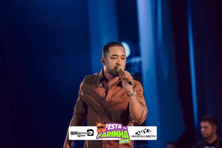 Simone Mendes abre a Festa da Farinha 2025 em Buerarema 699