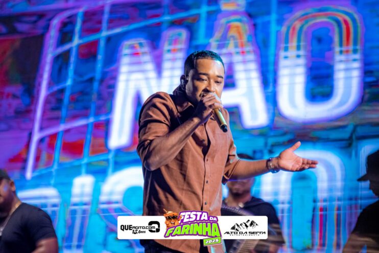 Simone Mendes abre a Festa da Farinha 2025 em Buerarema 703