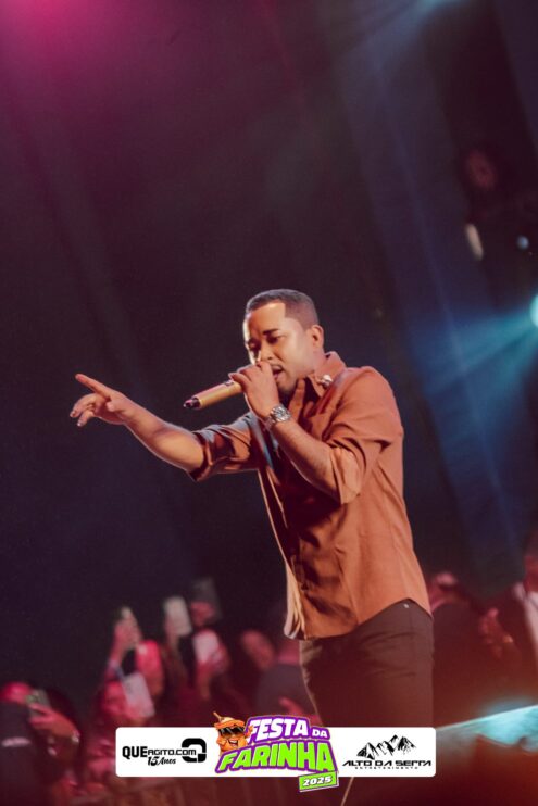 Simone Mendes abre a Festa da Farinha 2025 em Buerarema 707