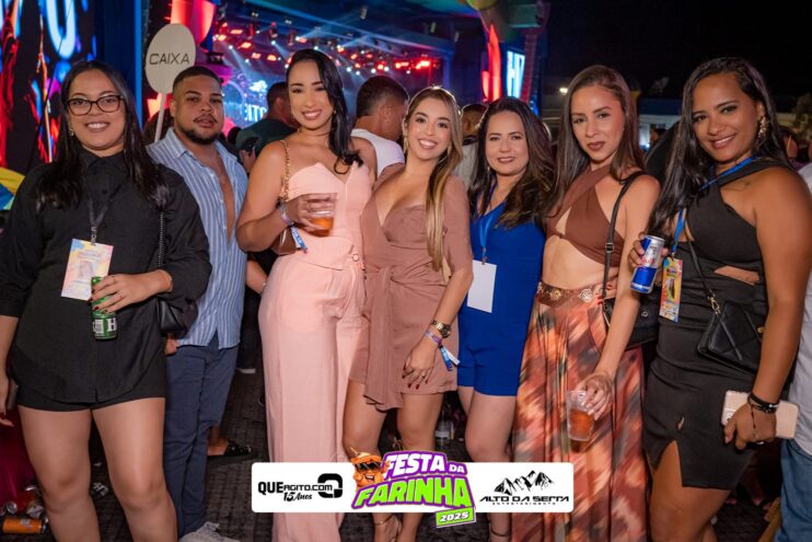 Simone Mendes abre a Festa da Farinha 2025 em Buerarema 716