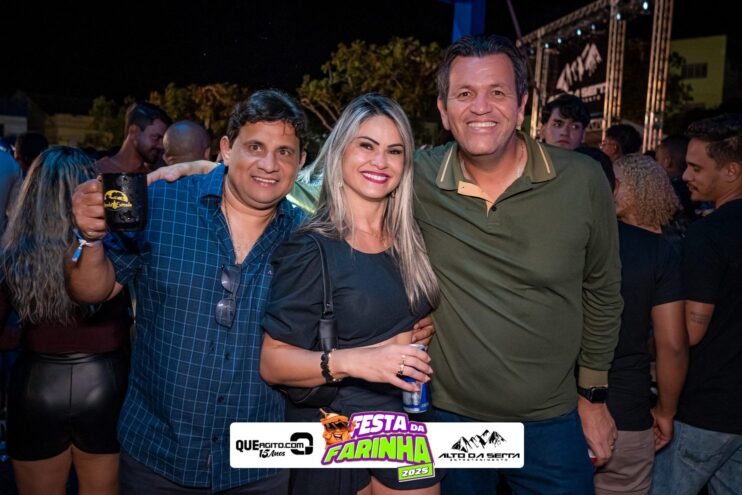 Simone Mendes abre a Festa da Farinha 2025 em Buerarema 723