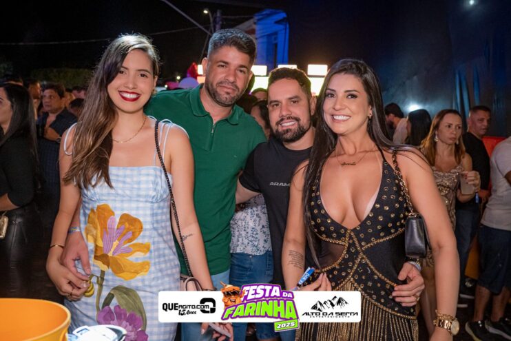 Simone Mendes abre a Festa da Farinha 2025 em Buerarema 730