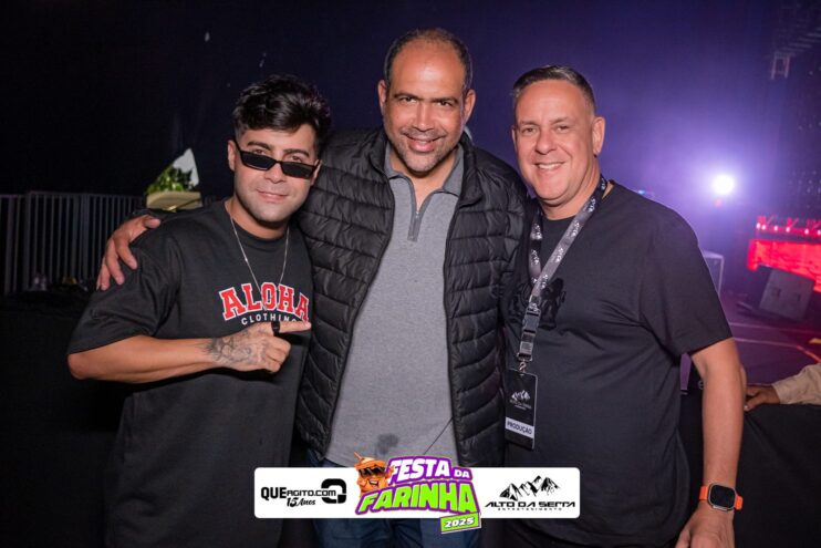 Simone Mendes abre a Festa da Farinha 2025 em Buerarema 737