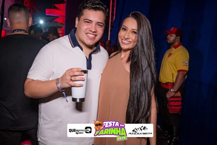 Simone Mendes abre a Festa da Farinha 2025 em Buerarema 741