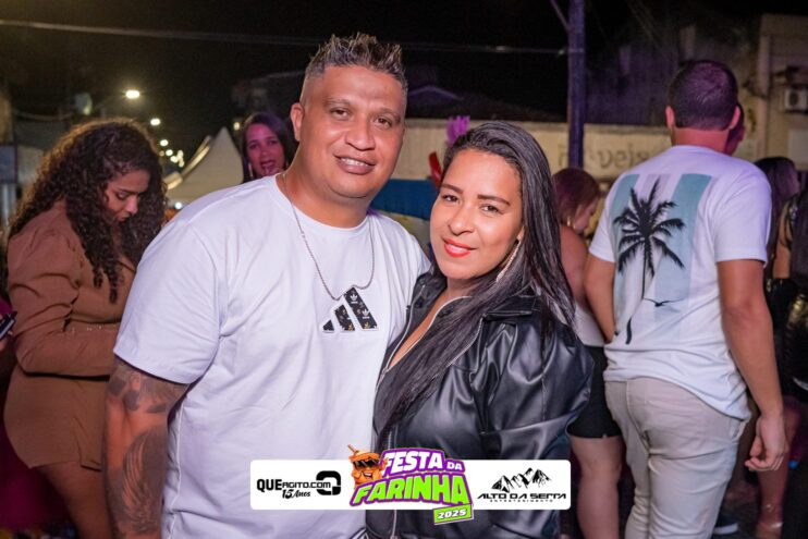 Simone Mendes abre a Festa da Farinha 2025 em Buerarema 755