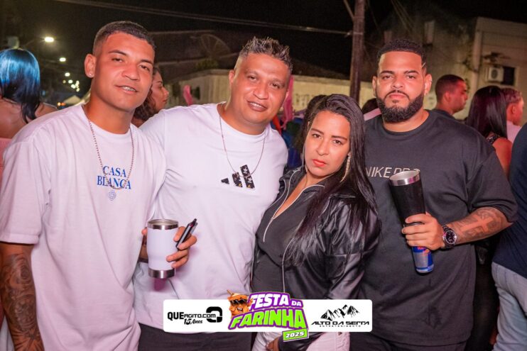 Simone Mendes abre a Festa da Farinha 2025 em Buerarema 760