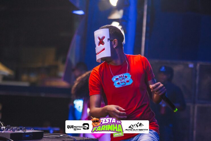 Simone Mendes abre a Festa da Farinha 2025 em Buerarema 772