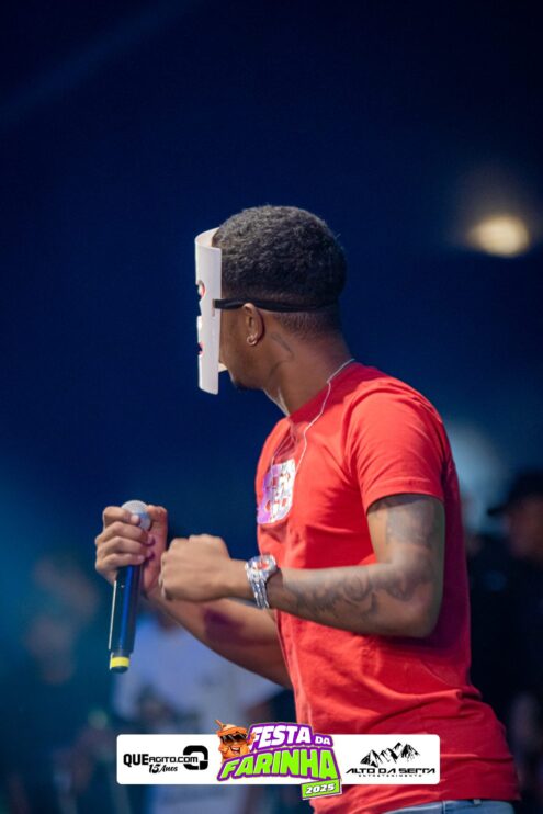 Simone Mendes abre a Festa da Farinha 2025 em Buerarema 780