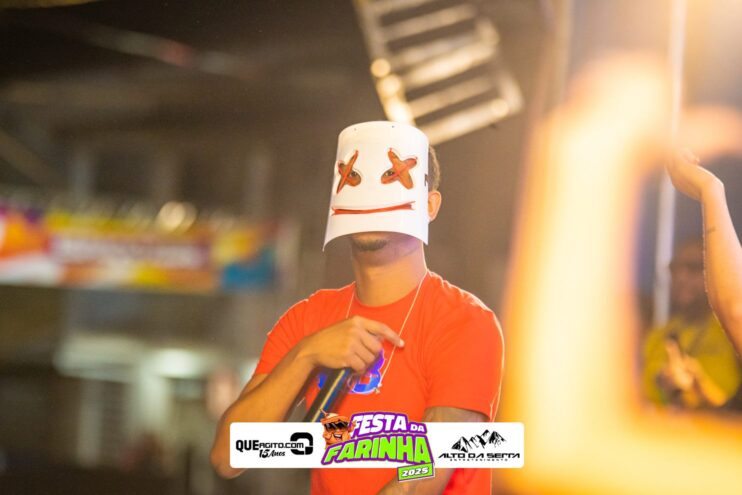 Simone Mendes abre a Festa da Farinha 2025 em Buerarema 792