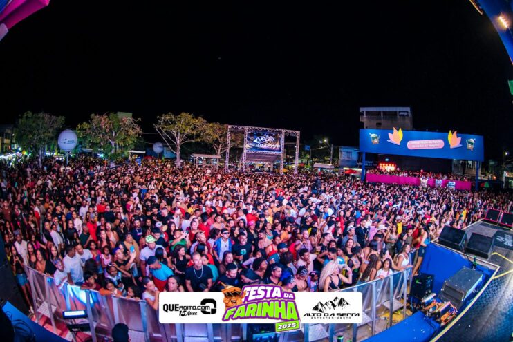 Simone Mendes abre a Festa da Farinha 2025 em Buerarema 800