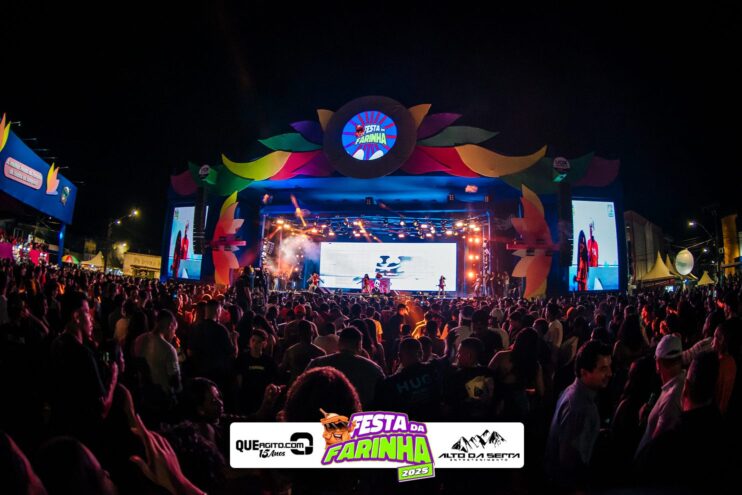 Simone Mendes abre a Festa da Farinha 2025 em Buerarema 806