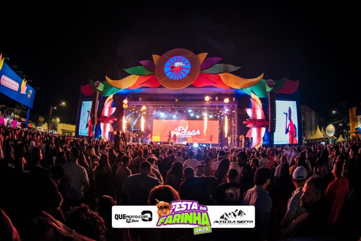 Simone Mendes abre a Festa da Farinha 2025 em Buerarema 807