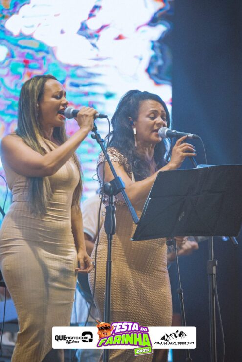 Calcinha Preta leva público ao delírio na segunda noite da Festa da Farinha 2025 33