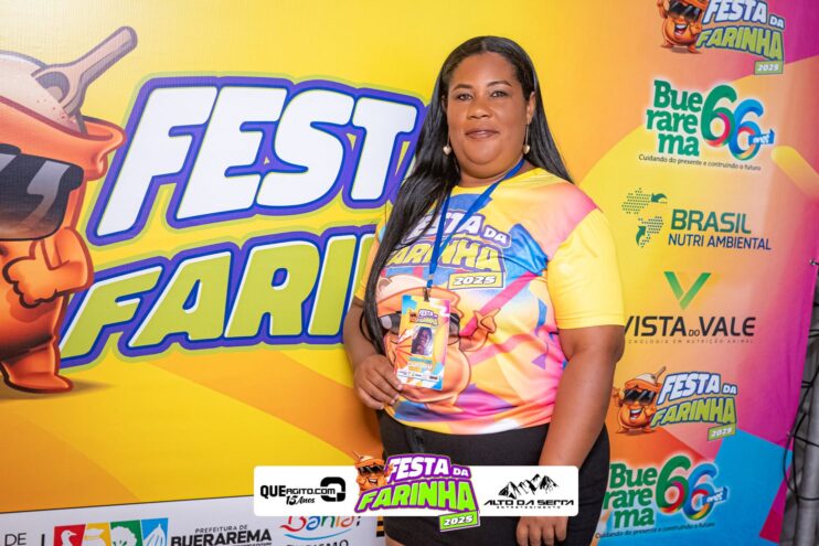 Calcinha Preta leva público ao delírio na segunda noite da Festa da Farinha 2025 34