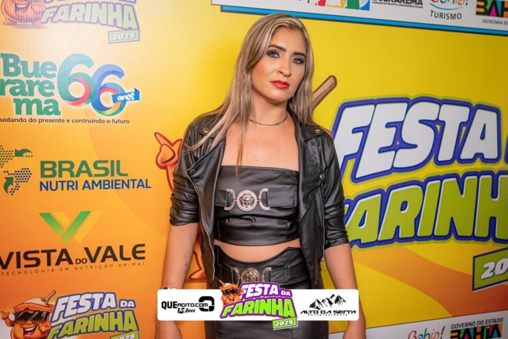 Calcinha Preta leva público ao delírio na segunda noite da Festa da Farinha 2025 39