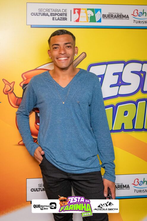 Calcinha Preta leva público ao delírio na segunda noite da Festa da Farinha 2025 40