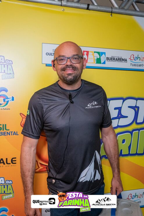 Calcinha Preta leva público ao delírio na segunda noite da Festa da Farinha 2025 56