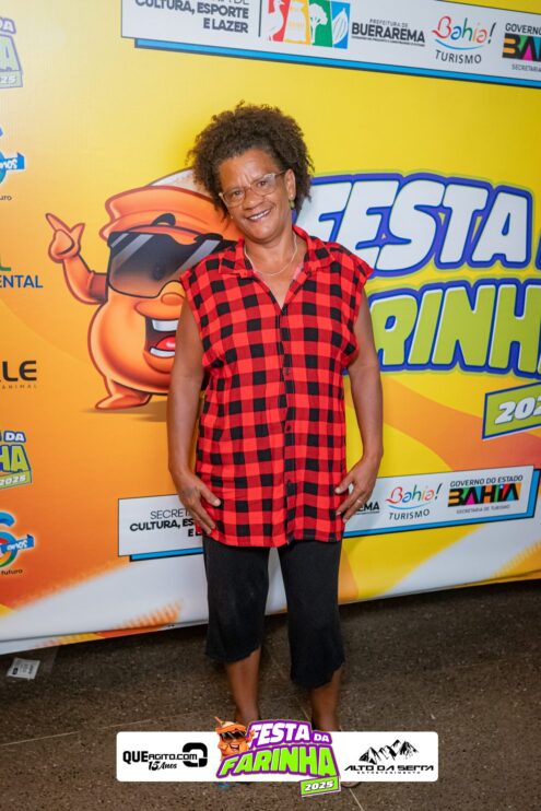 Calcinha Preta leva público ao delírio na segunda noite da Festa da Farinha 2025 60