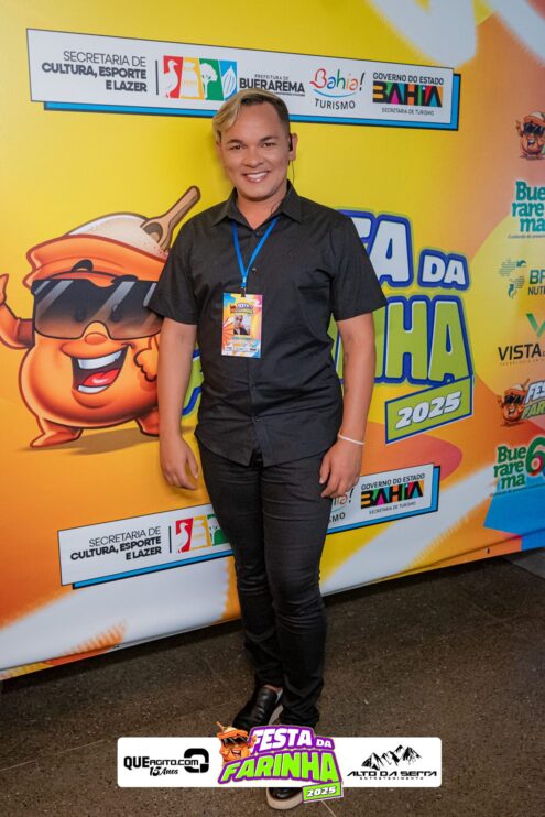 Calcinha Preta leva público ao delírio na segunda noite da Festa da Farinha 2025 66