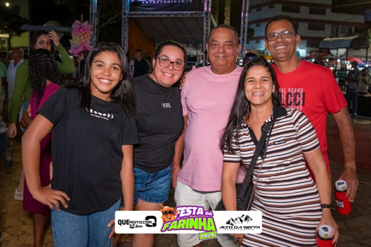 Calcinha Preta leva público ao delírio na segunda noite da Festa da Farinha 2025 70