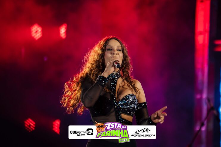 Calcinha Preta leva público ao delírio na segunda noite da Festa da Farinha 2025 181