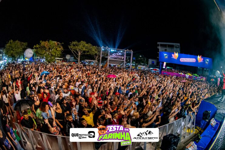 Calcinha Preta leva público ao delírio na segunda noite da Festa da Farinha 2025 222