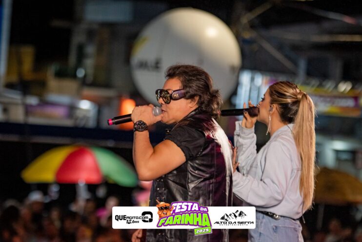 Calcinha Preta leva público ao delírio na segunda noite da Festa da Farinha 2025 250