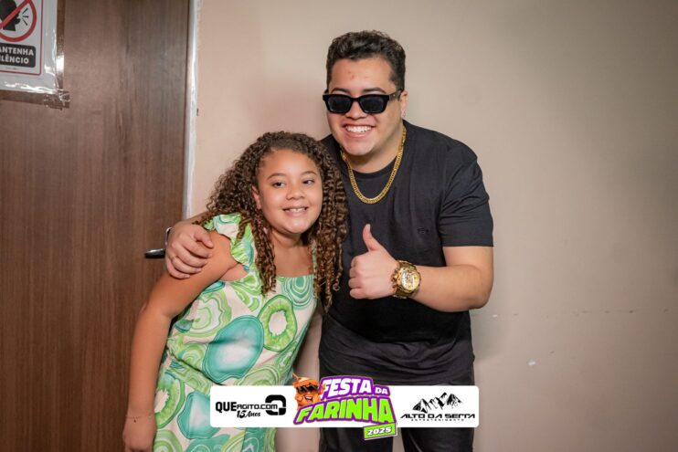 Calcinha Preta leva público ao delírio na segunda noite da Festa da Farinha 2025 290