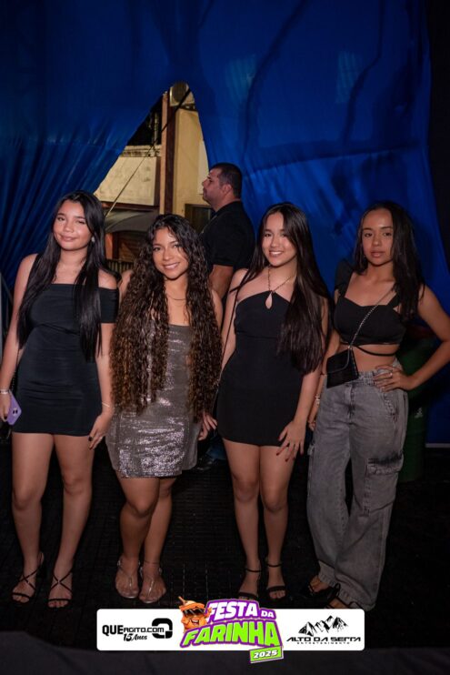 Calcinha Preta leva público ao delírio na segunda noite da Festa da Farinha 2025 298