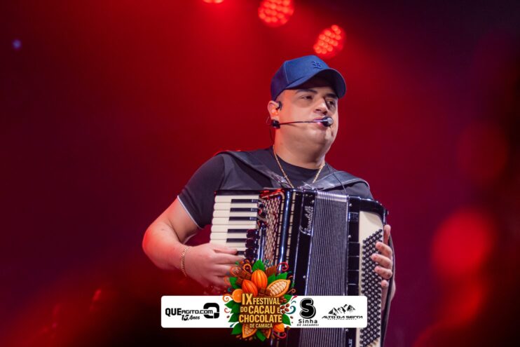 Toque Dez e Tarcísio do Acordeon abrem o IX Festival do Cacau e Chocolate de Camacã 638
