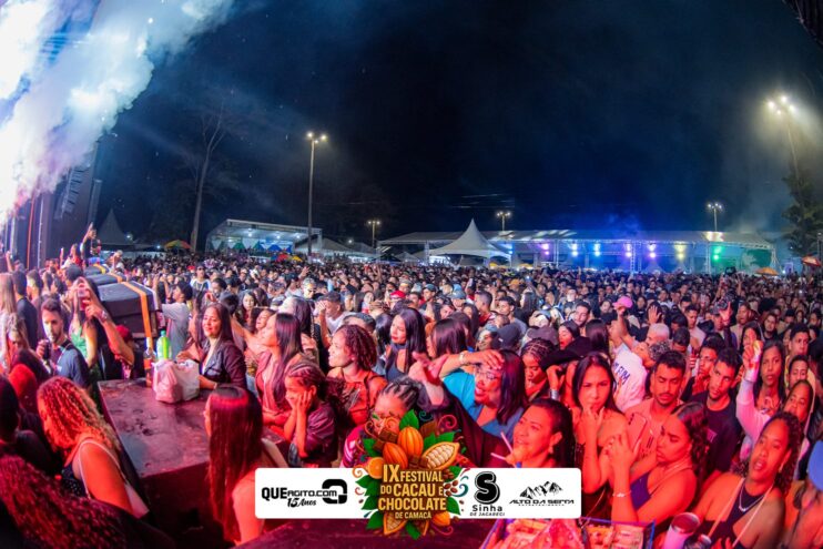 Toque Dez e Tarcísio do Acordeon abrem o IX Festival do Cacau e Chocolate de Camacã 645