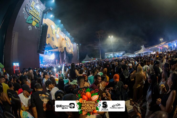 Toque Dez e Tarcísio do Acordeon abrem o IX Festival do Cacau e Chocolate de Camacã 648