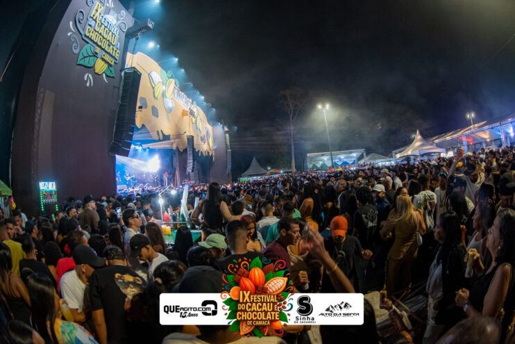 Toque Dez e Tarcísio do Acordeon abrem o IX Festival do Cacau e Chocolate de Camacã 649