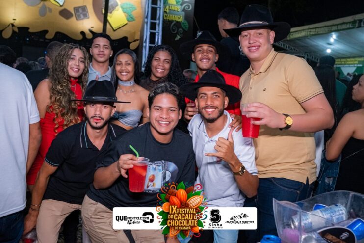 Toque Dez e Tarcísio do Acordeon abrem o IX Festival do Cacau e Chocolate de Camacã 756