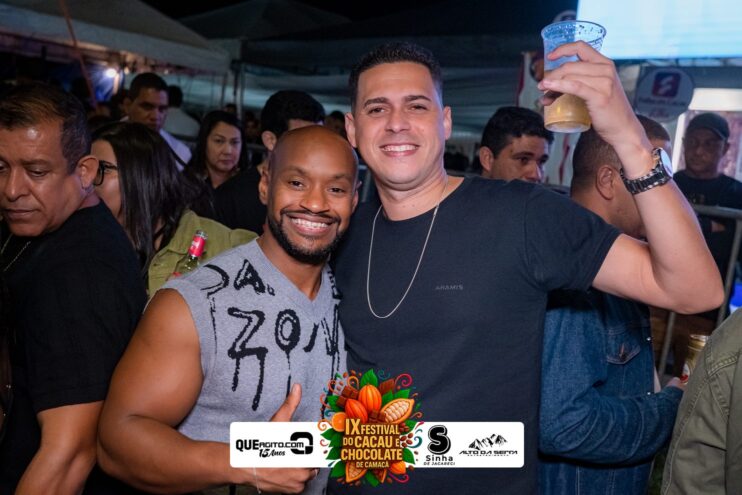 Toque Dez e Tarcísio do Acordeon abrem o IX Festival do Cacau e Chocolate de Camacã 799