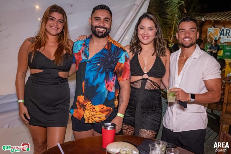 Gab Lopes e Me Leva 73 agitam a Saidêra da Area Beach 33