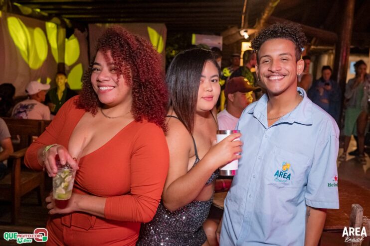 Gab Lopes e Me Leva 73 agitam a Saidêra da Area Beach 66