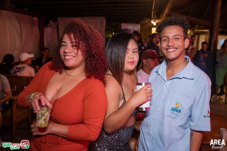 Gab Lopes e Me Leva 73 agitam a Saidêra da Area Beach 67