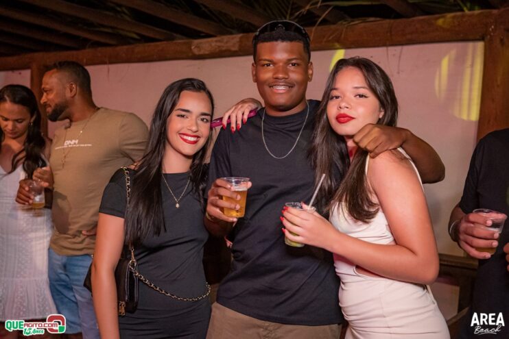 Gab Lopes e Me Leva 73 agitam a Saidêra da Area Beach 68