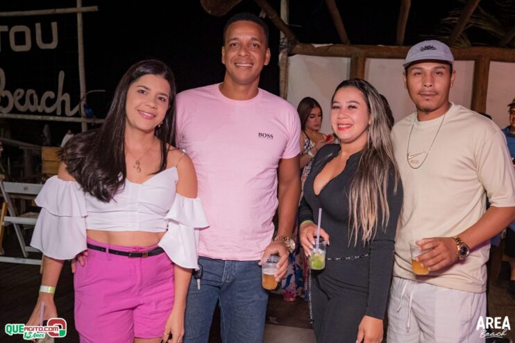 Gab Lopes e Me Leva 73 agitam a Saidêra da Area Beach 81