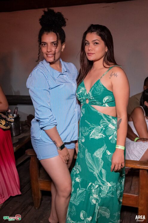 Gab Lopes e Me Leva 73 agitam a Saidêra da Area Beach 93