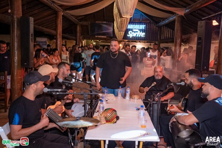 Gab Lopes e Me Leva 73 agitam a Saidêra da Area Beach 103