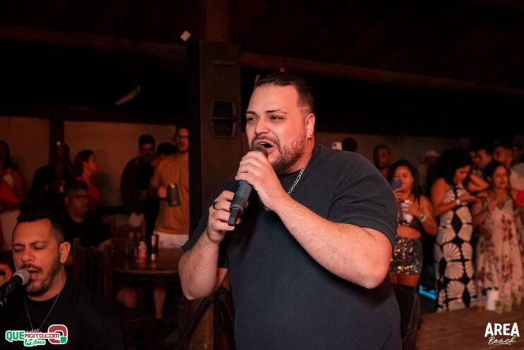 Gab Lopes e Me Leva 73 agitam a Saidêra da Area Beach 108