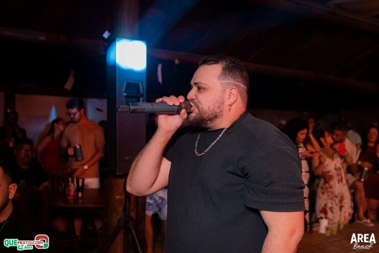 Gab Lopes e Me Leva 73 agitam a Saidêra da Area Beach 109