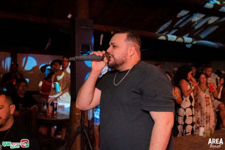 Gab Lopes e Me Leva 73 agitam a Saidêra da Area Beach 111