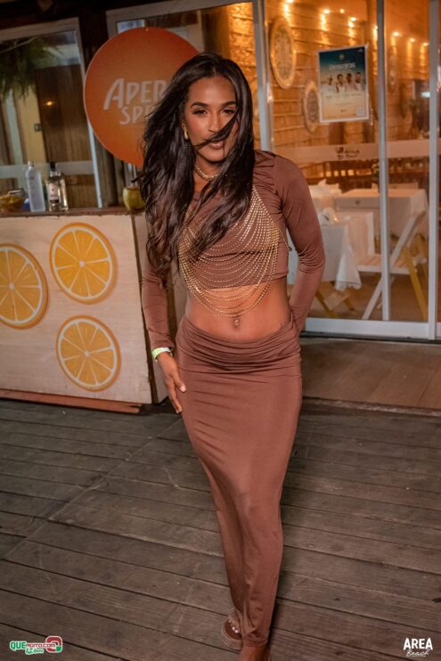 Gab Lopes e Me Leva 73 agitam a Saidêra da Area Beach 134