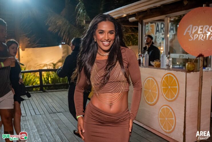 Gab Lopes e Me Leva 73 agitam a Saidêra da Area Beach 135