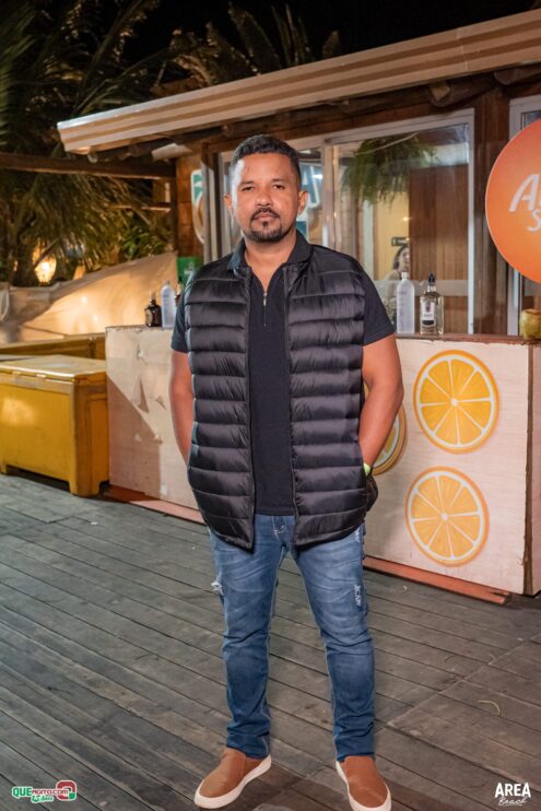 Gab Lopes e Me Leva 73 agitam a Saidêra da Area Beach 145