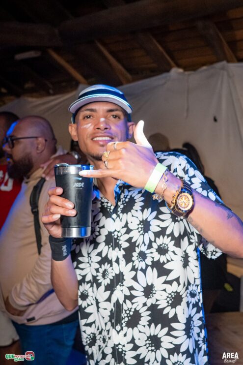 Gab Lopes e Me Leva 73 agitam a Saidêra da Area Beach 160