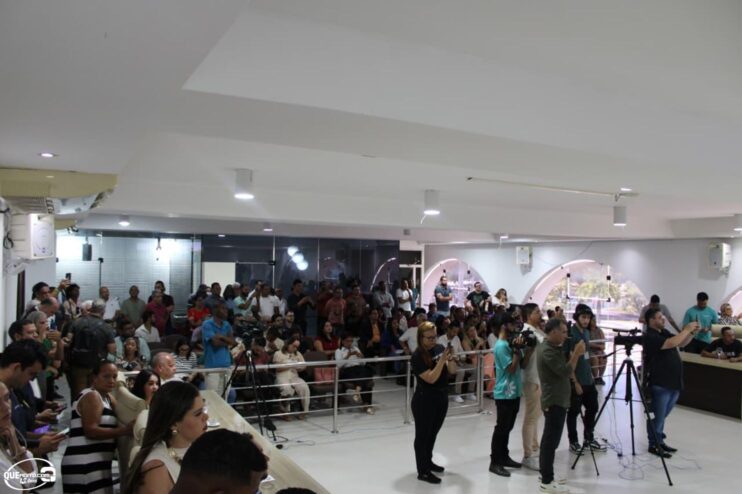 Imagem do WhatsApp de 2025-09-22 à(s) 15.01.09_ac239531 Prefeito homenageia Durval Lellys e anuncia atrações para o Verão em Porto Seguro 61